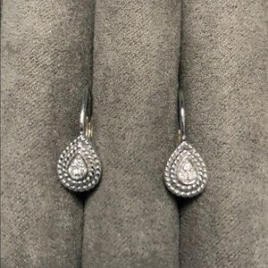 Dangling White Gold Earrings